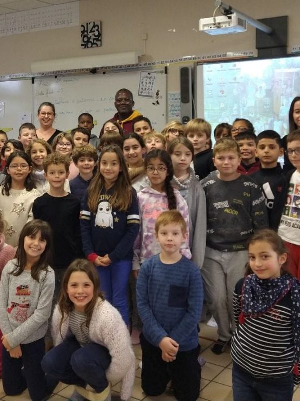 L&rsquo;école Saint Charles reçoit l&rsquo;association !